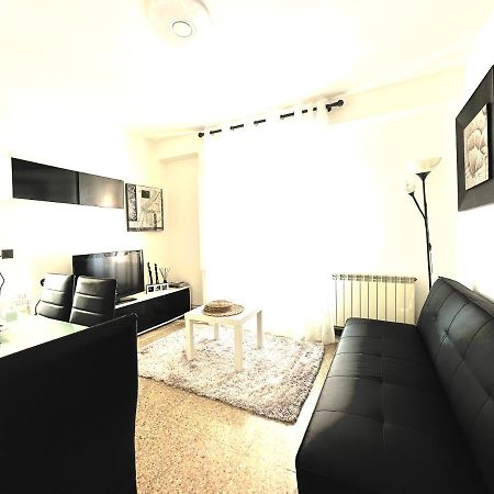 Apartamento Cebra Apartment Zaragoza Exterior photo